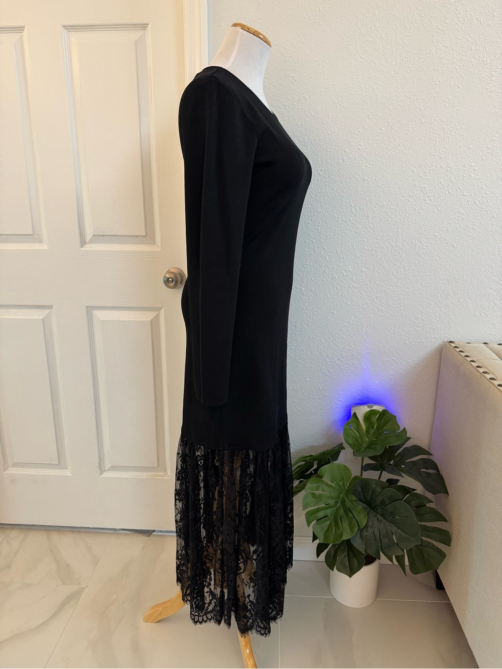 NWT Tuckernuck Hyacinth House Black Knit Giavanna Maxi Dress M - Picture 3 of 11